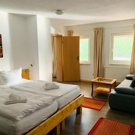 Landhotel Cafe Praelank Neustrelitz Exteriör bild